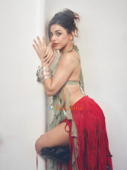 Alaya F