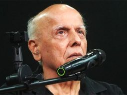 Mahesh Bhatt participates in a powerful ‘In Search of Truth’ session: “Life is not somewhere ahead, it is here and now”