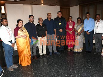 Photos: Aamir Khan and Ashutosh Gowariker celebrate 25 Years of Lagaan with India post’s special tribute Photos: Aamir Khan and Ashutosh Gowariker celebrate 25 Years of Lagaan with India post’s special tribute