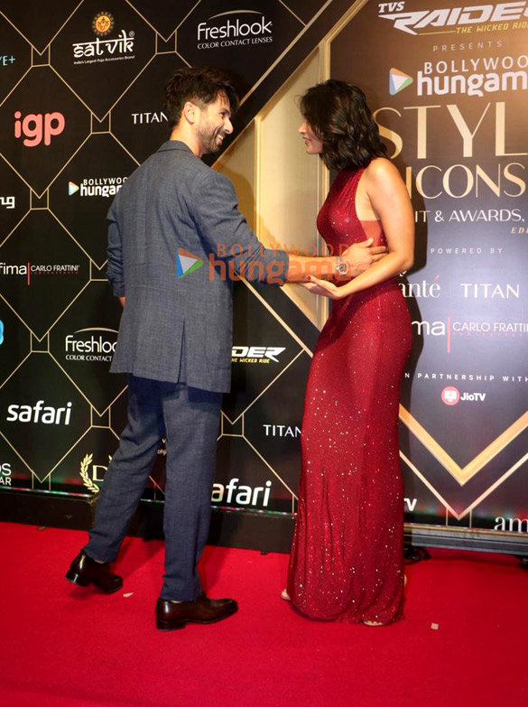 photos ananya panday sharvari shahid kapoor bhumi pednekar vaani kapoor arshad warsi and others grace the red carpet at bollywood hungama style icon awards 2026 12