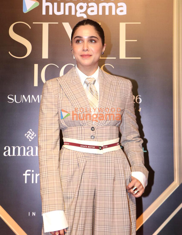 photos ananya panday sharvari shahid kapoor bhumi pednekar vaani kapoor arshad warsi and others grace the red carpet at bollywood hungama style icon awards 2026 19