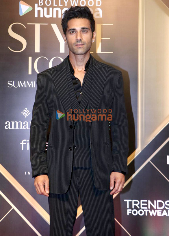 photos ananya panday sharvari shahid kapoor bhumi pednekar vaani kapoor arshad warsi and others grace the red carpet at bollywood hungama style icon awards 2026 36