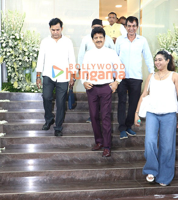 photos anil kapoor hema malini sajid nadiadwala anu malik and others attend late pahlaj nihalanis prayer meet 61