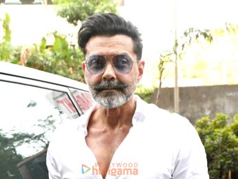 Photos: Bobby Deol snapped in Bandra