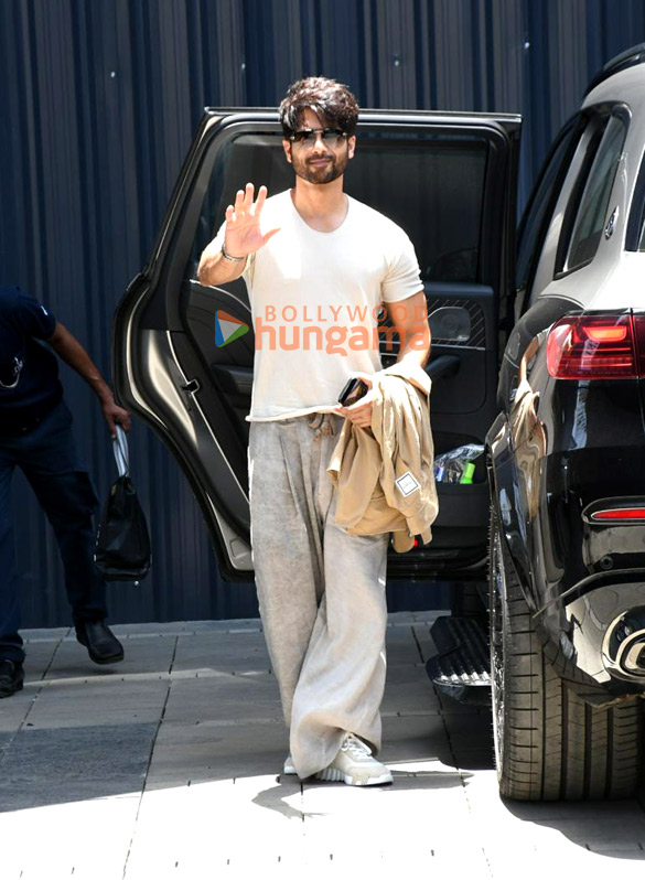 photos cast of cocktail 2 snapped leaving to promote the film in delhi 1
