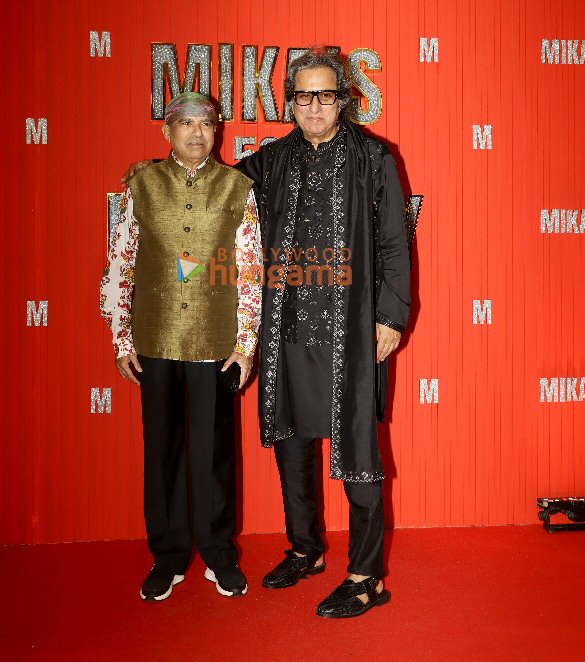photos hema malini anupam kher sonu nigam iulia vantur and others attend mika singhs 50th birthday bash 10