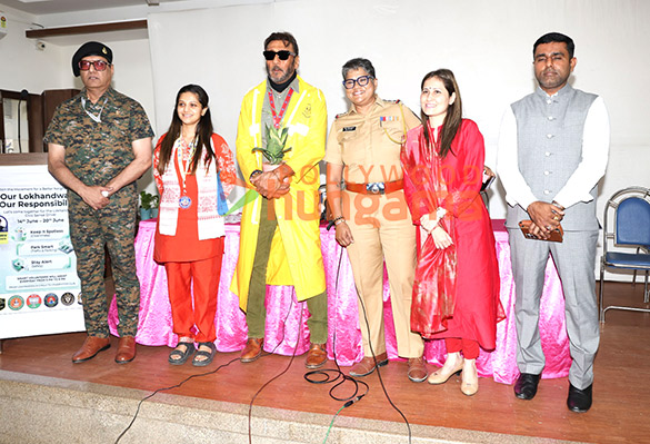 photos jackie shroff and other celebs attend an event felicitating the frontline heroes 1