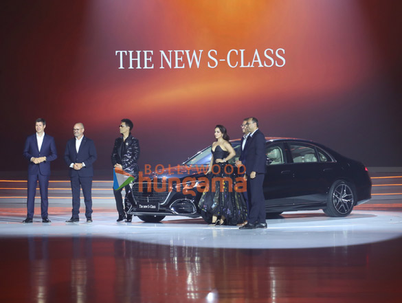 photos karan johar and kiara advani walked the ramp for rahul mishras car launch 6