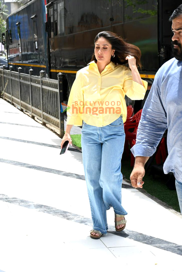 photos kareena kapoor khan snapped in bandra 4 27