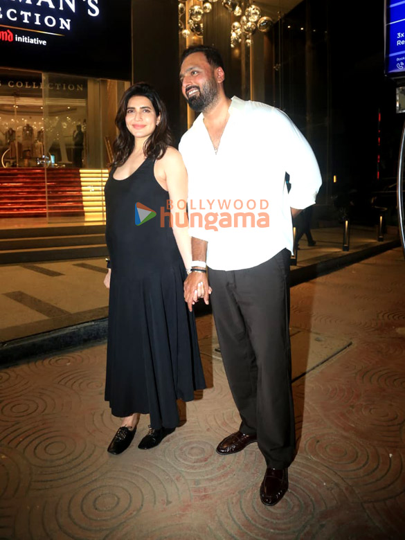 Photos: Karishma Tanna and Varun Bangera snapped in Bandra Photos: Karishma Tanna and Varun Bangera snapped in Bandra