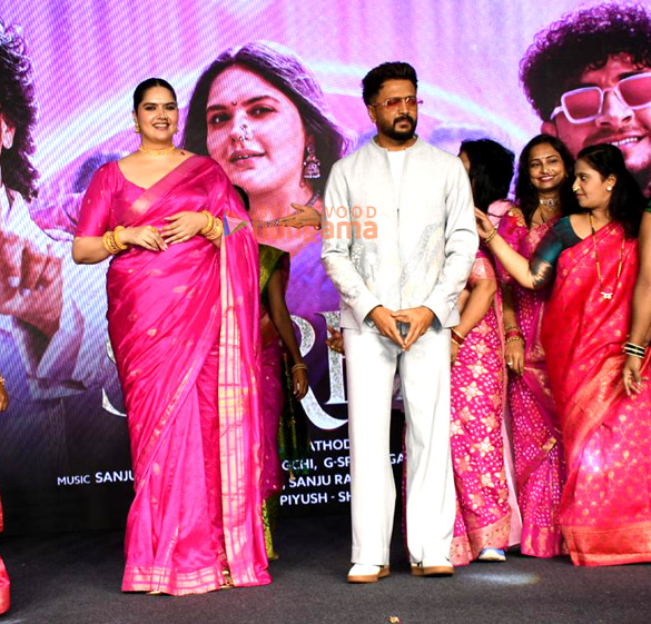 photos riteish deshmukh and anjali anand snapped at the song launch of saree for the film dhamaal 4 1