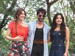 Photos: Shahid Kapoor, Kriti Sanon and Rashmika Mandanna snapped promoting Cocktail 2