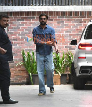 Photos: Zaheer Iqbal snapped outside Excel office in Khar