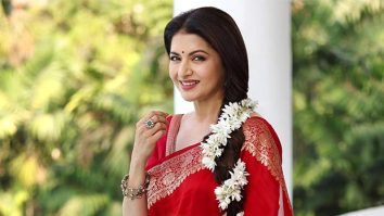Bhagyashree hits back at trolls over ‘fake lassi promotion’ claims; says, “Kya aap the wahan par?”