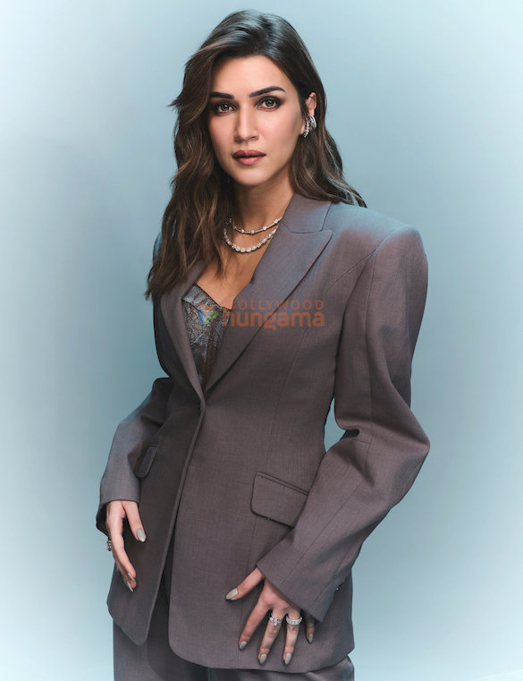 kriti sanon 1 460