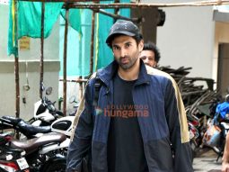 Photos: Aditya Roy Kapur snapped outside a gym in Khar