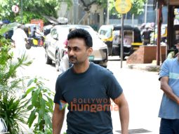 Photos: Celebs attend Pyarelal Ramprasad Sharma’s wife’s funeral