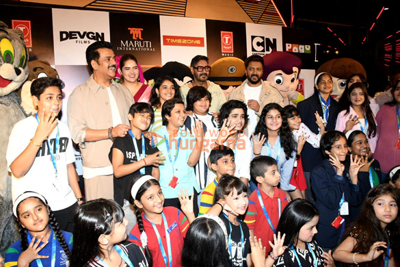 Photos: Dhamaal 4 team snapped promoting the film with kids Photos: Dhamaal 4 team snapped promoting the film with kids