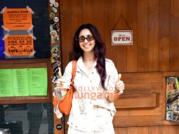 Photos: Gautami Kapoor snapped in Bandra