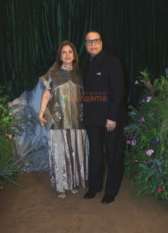 photos janhvi kapoor anil kapoor bhumi pednekar varun dhawan rakul preet singh rekha and others attend anshula kapoor and roha 10