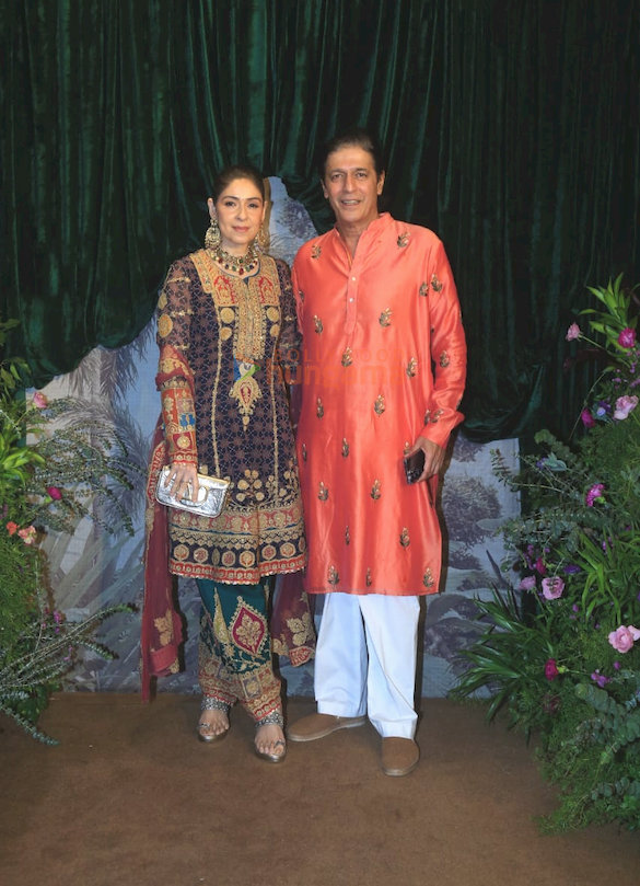 photos janhvi kapoor anil kapoor bhumi pednekar varun dhawan rakul preet singh rekha and others attend anshula kapoor and roha 11
