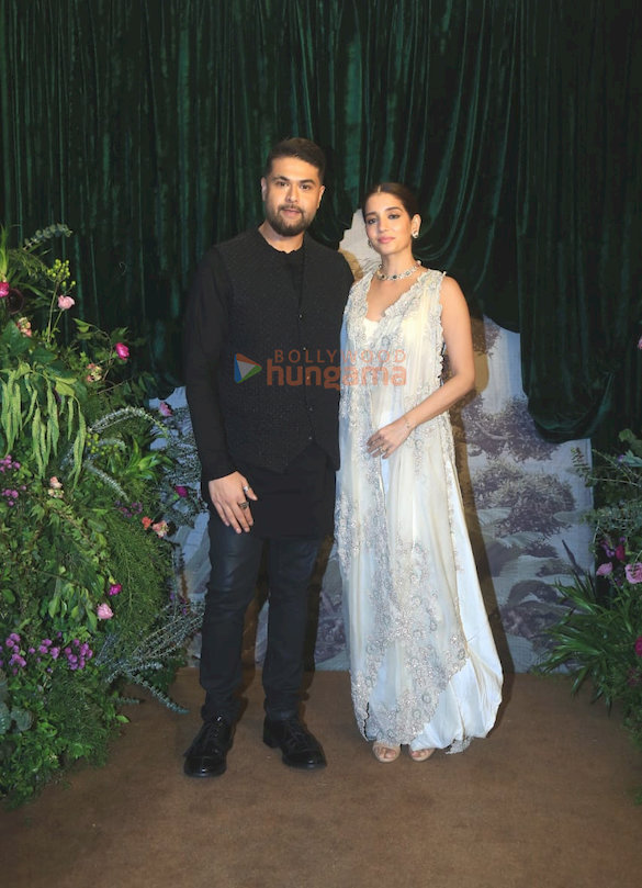 photos janhvi kapoor anil kapoor bhumi pednekar varun dhawan rakul preet singh rekha and others attend anshula kapoor and roha 47