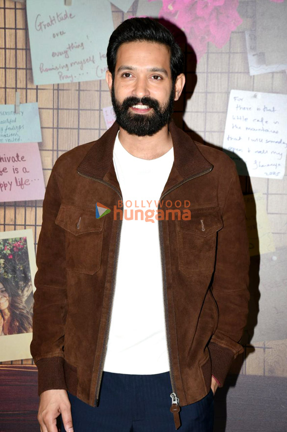 photos vikrant massey vedika pinto and mahima makwana snapped at musafir cafe trailer preview 3