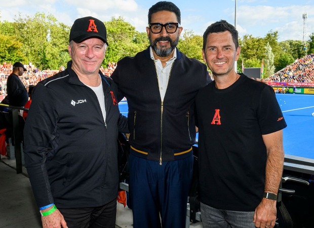 Abhishek Bachchan attends India vs Netherlands Hockey World Cup clash with Rahul Dravid Steve Waugh and Jamie Dwyer