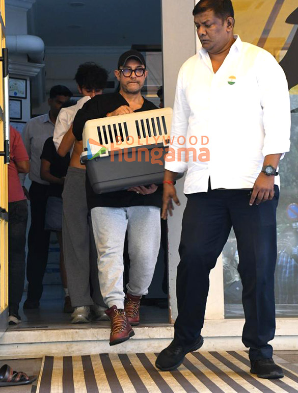 Photos: Aamir Khan, Kiran Rao with son Azad spotted outside a pet clinic in Santacruz Photos: Aamir Khan, Kiran Rao with son Azad spotted outside a pet clinic in Santacruz