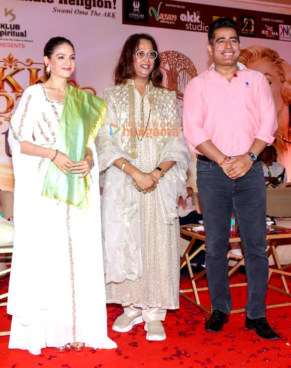 photos ali fazal pankaj tripathi subhash ghai rajkumar santoshi and others attend klub spirituals akk mahotsav 2026 25