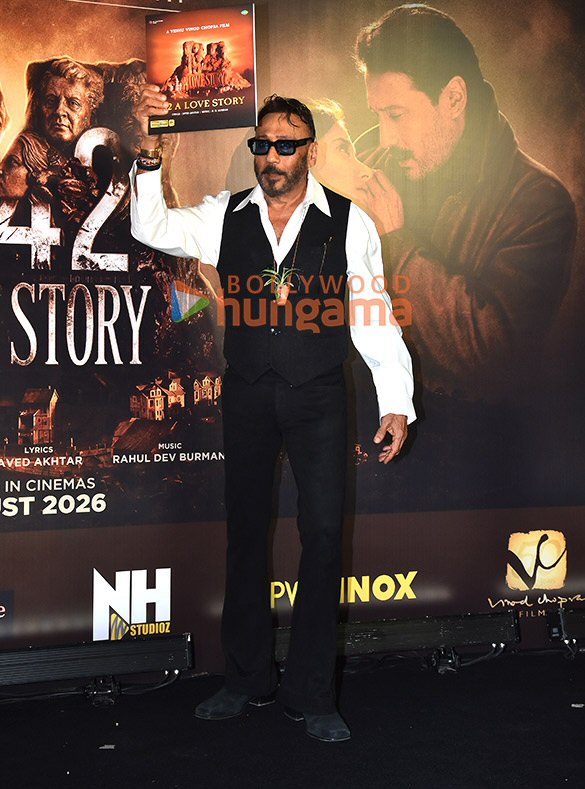photos anil kapoor jackie shroff vidhu vinod chopra and others at the re release of 1942 a love story 11