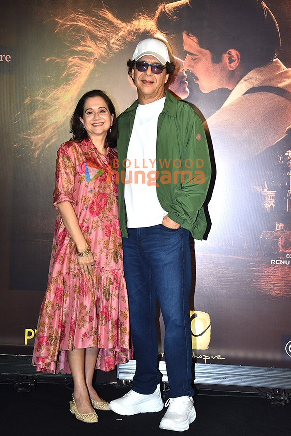 photos anil kapoor jackie shroff vidhu vinod chopra and others at the re release of 1942 a love story 4