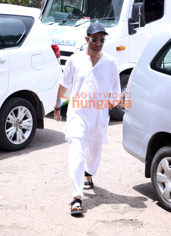 photos celebs attend kuku kohlis funeral 2