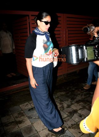 Photos: Kareena Kapoor Khan snapped in Khar