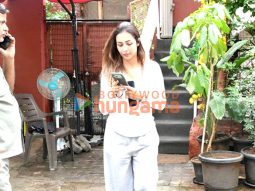 Photos Malaika Arora snapped outside a restaurant in Bandra