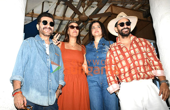 photos neha dhupia angad bedi sanjay kapoor and maheep kapoor snapped shooting for double date at olive in bandra 3