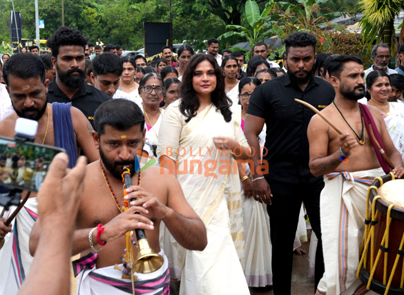 photos richa chadha and peta india gift life size mechanical elephant to keralas g 3