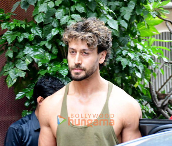 Photos: Tiger Shroff snapped outside a salon in Bandra Photos: Tiger Shroff snapped outside a salon in Bandra