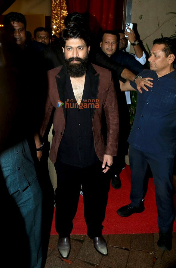 photos yash kiara advani tara sutaria huma qureshi and others snapped at toxic music launch 8