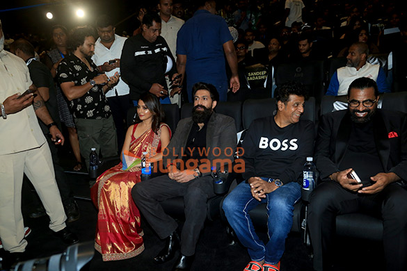 photos yash kiara advani tara sutaria nayanthara and others at toxic trailer launch 7
