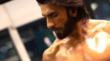 Ranveer Singh gives a glimpse of his fitness routine in new shirtless picture; see pic