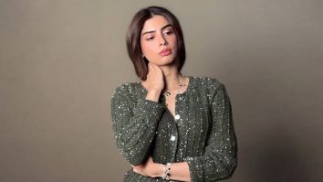 Khushi Kapoor displaying glamour with simplicity