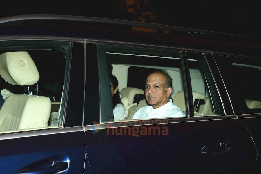 photos karan johar and vaani kapoor and others snapped at rani mukerjis mothers funeral 9