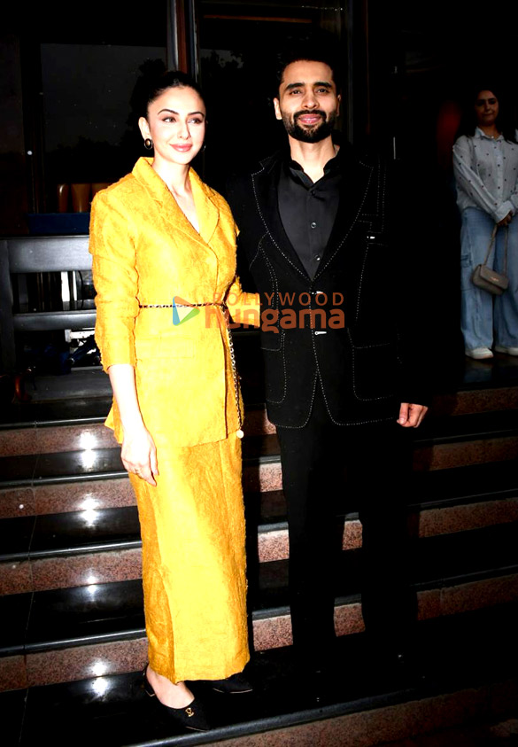 photos rakul preet singh and jackky bhagnani snapped at taj lands end mumbai 3