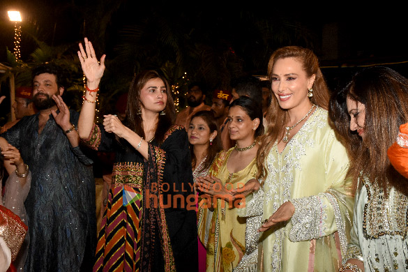 photos salman khan daisy shah iulia vantur varun sharma and others snapped at sohail khans house for ganpati visarjan 5