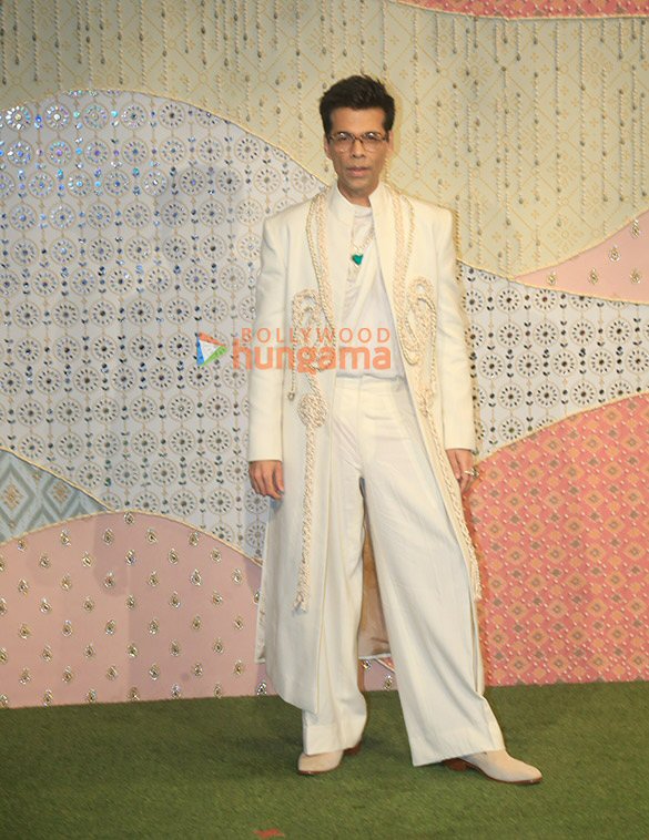 photos salman khan katrina kaif vicky kaushal and others snapped at ambani ganpati celebrations 19