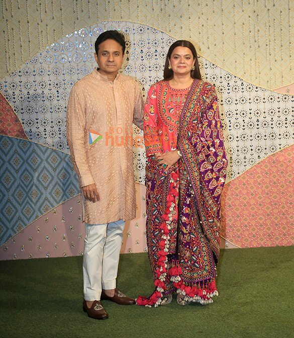 photos salman khan katrina kaif vicky kaushal and others snapped at ambani ganpati celebrations 31