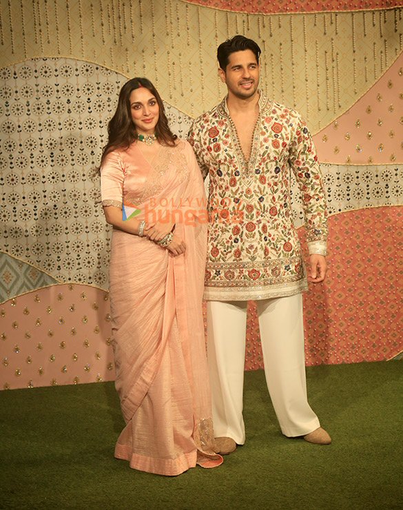 photos salman khan katrina kaif vicky kaushal and others snapped at ambani ganpati celebrations 4