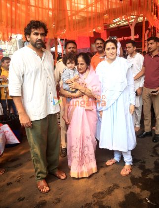 Photos: Zaheer Khan and Sagarika Ghatge snapped at Siddhivinayak Temple in Mumbai