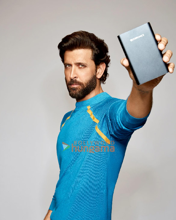 hrithik roshan 6 9
